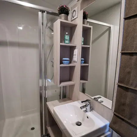 בקתה Stacaravan De Maravan מידלקרק