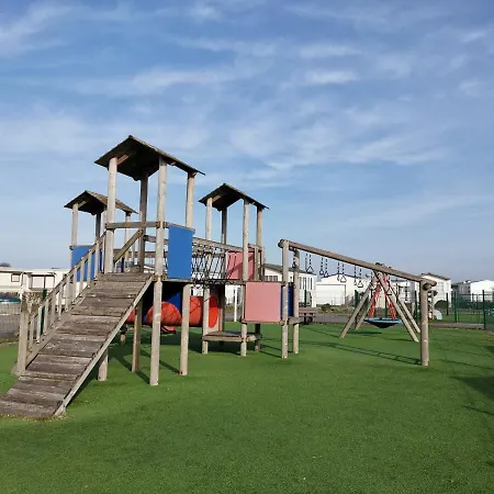 בקתה Stacaravan De Maravan