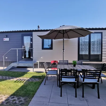 בקתה Stacaravan De Maravan