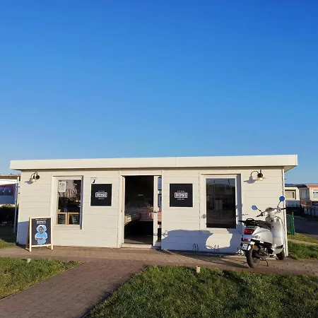 Stacaravan De Maravan בקתה